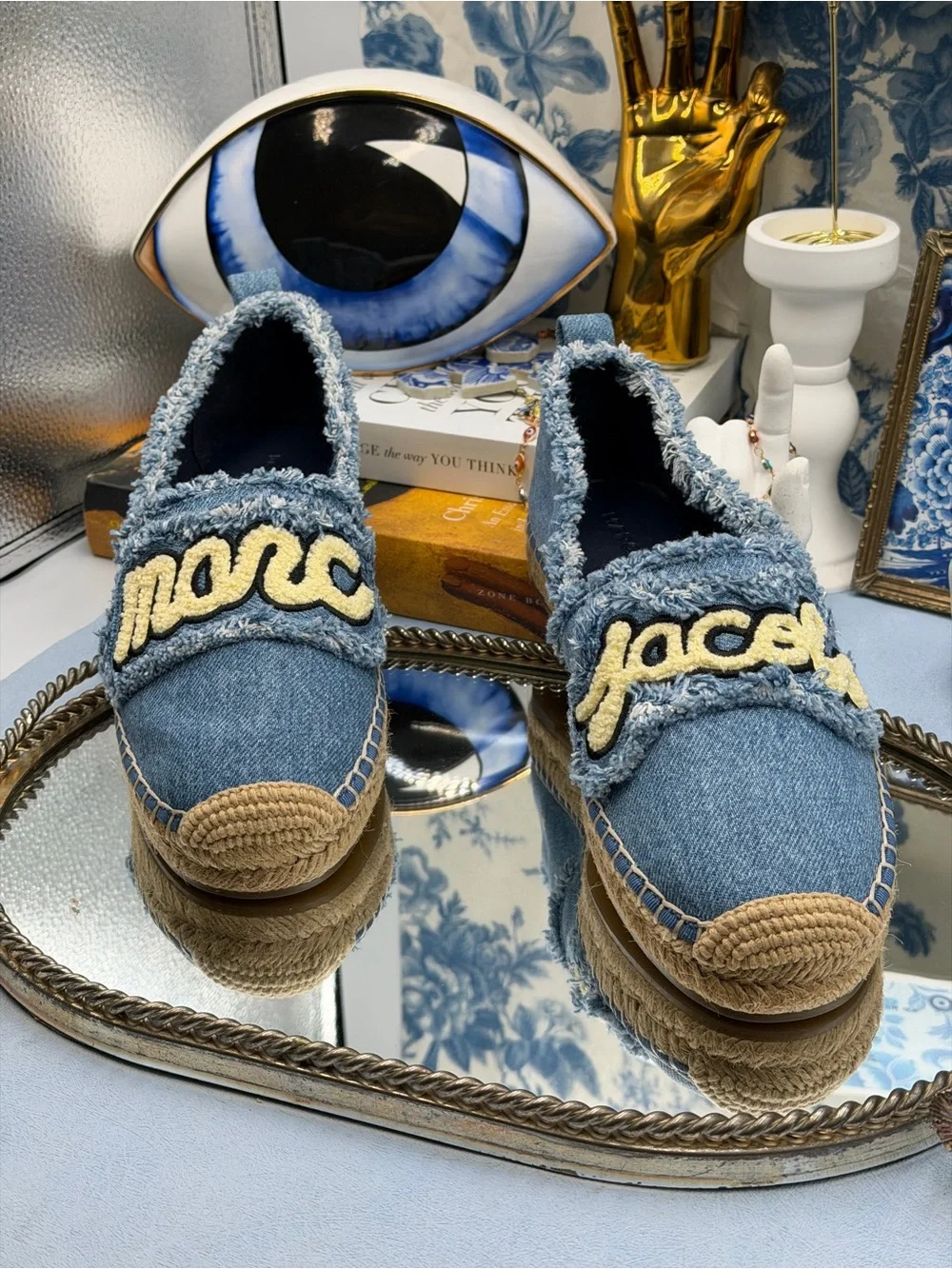 🆕 MARC JACOBS 🧿 NWOB The Marc Frayed Embroidered Logo Espadrille, Denim - Sz 7